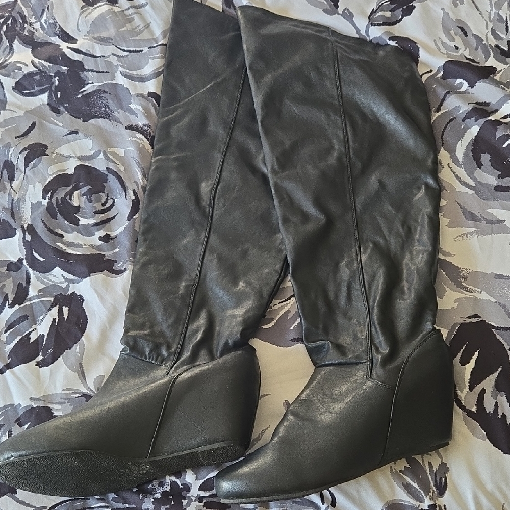 Black Knee-High Wedge Boots